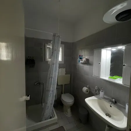 Apartment Summer Getaway In Fokia *